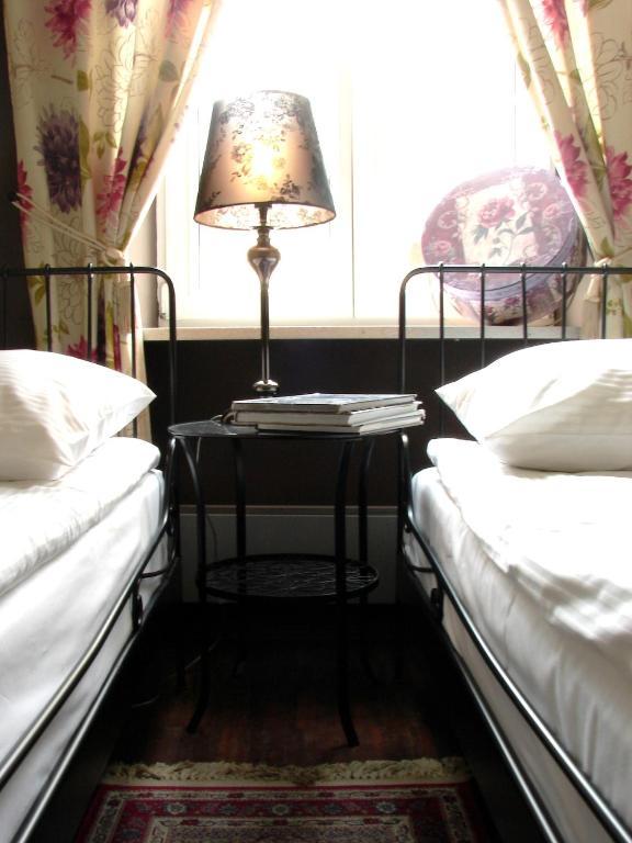 Chmielna Guest House Varşova Oda fotoğraf