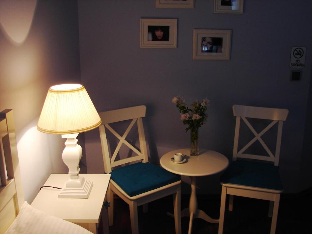 Chmielna Guest House Varşova Oda fotoğraf