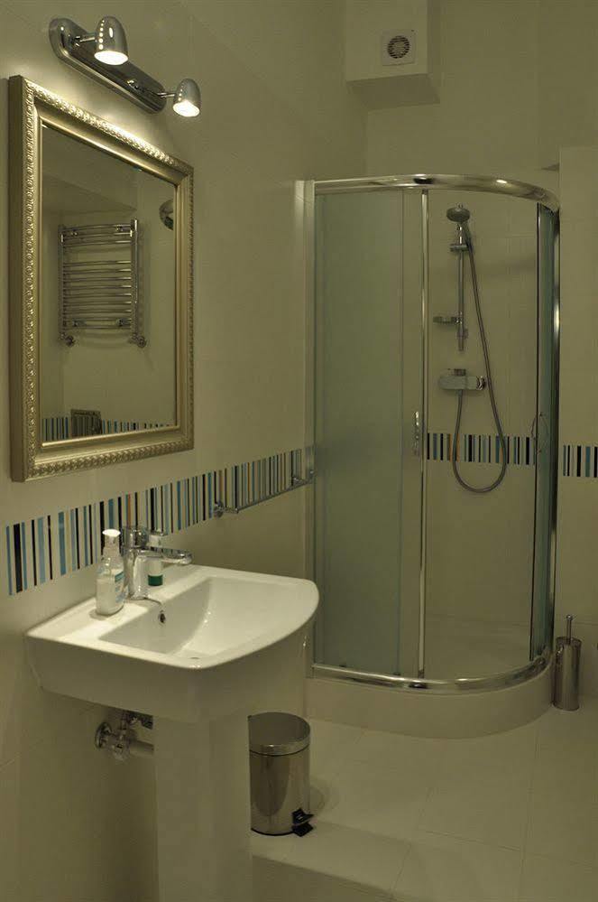 Chmielna Guest House Varşova Dış mekan fotoğraf